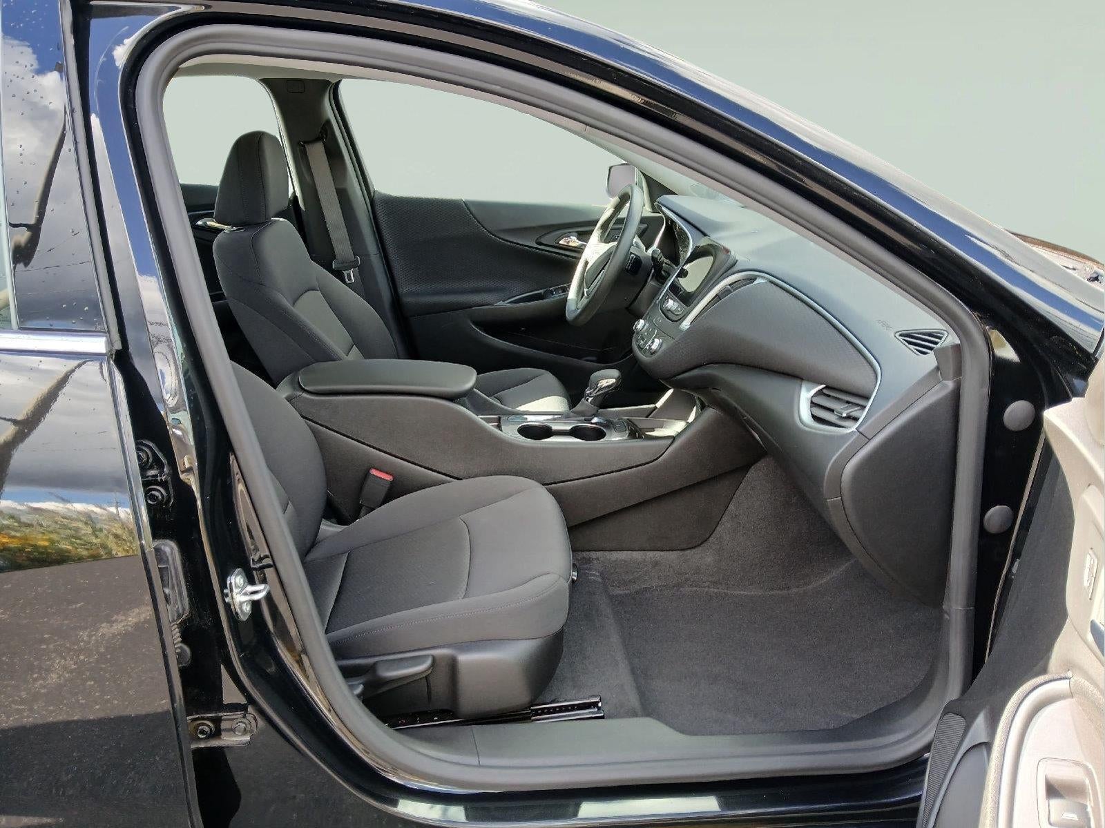 2022 Chevrolet Malibu LS