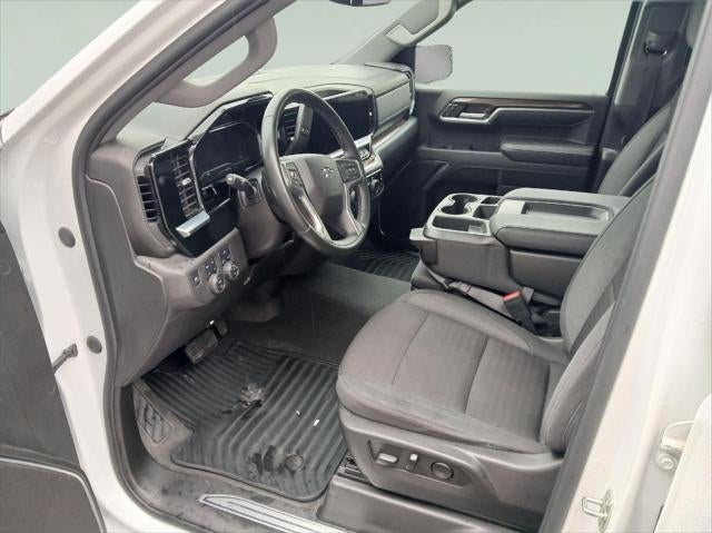 2023 Chevrolet Silverado RST