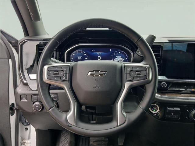 2023 Chevrolet Silverado RST