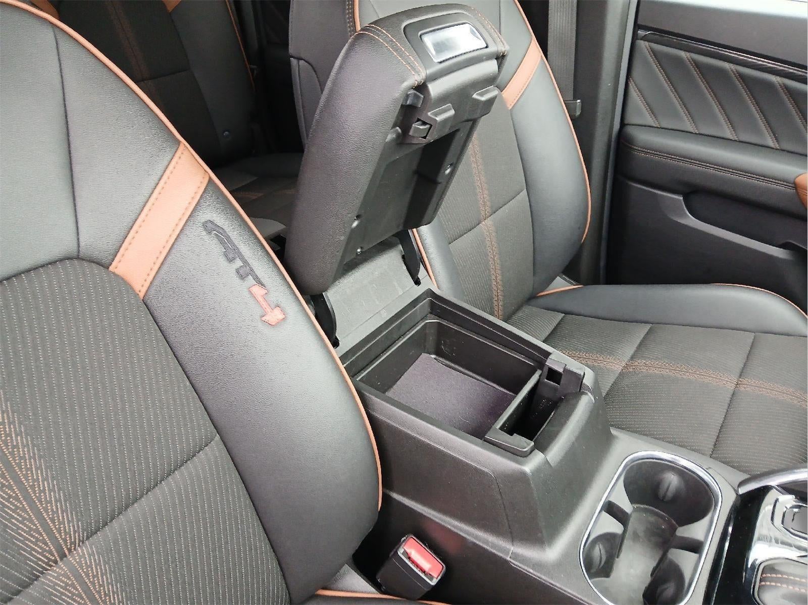 2023 GMC Canyon 4WD AT4