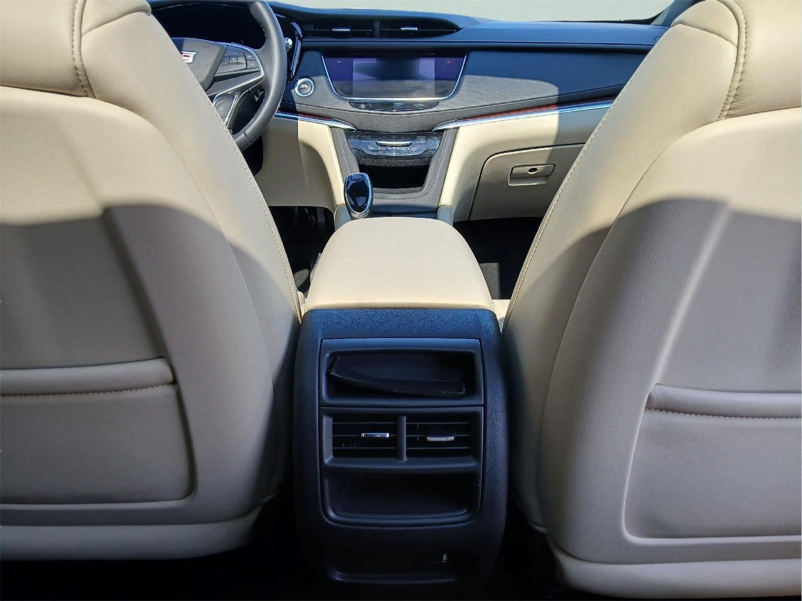 2017 Cadillac XT5 Luxury AWD