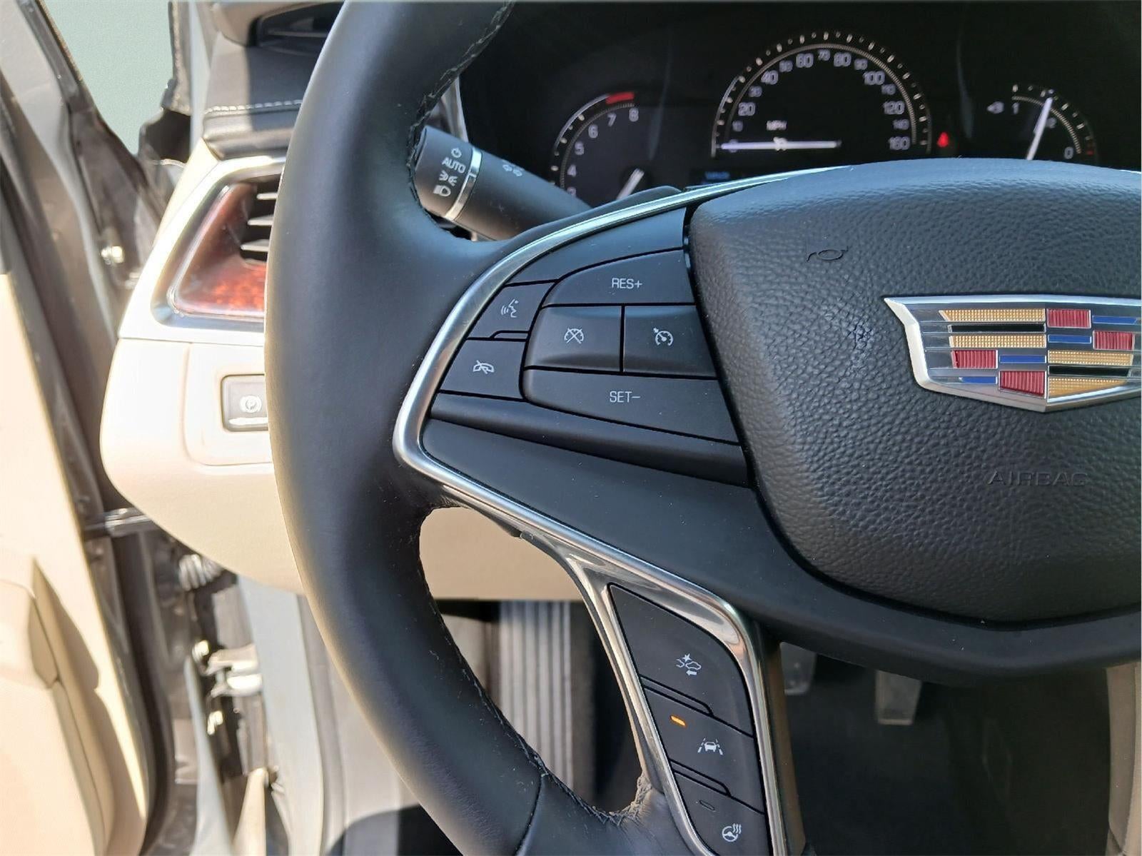 2017 Cadillac XT5 Luxury AWD