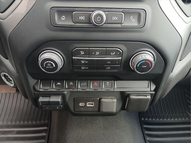 2024 Chevrolet Silverado Custom