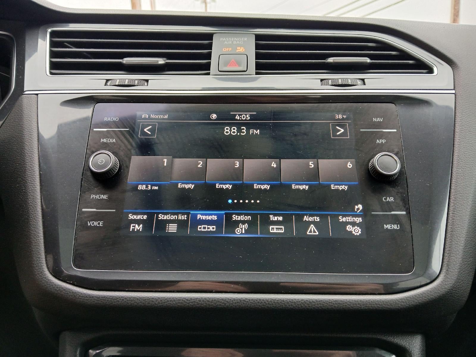 2021 Volkswagen TIGUAN SUV