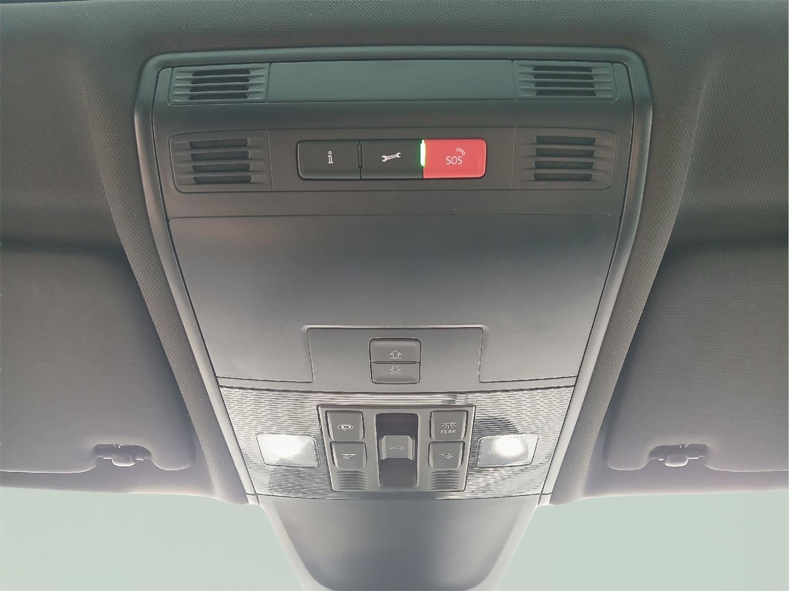 2023 Volkswagen Tiguan SEL R-Line