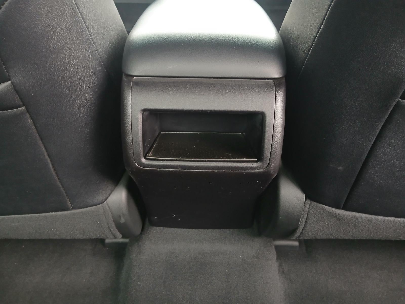 2017 Toyota CAMRY SE SEDAN