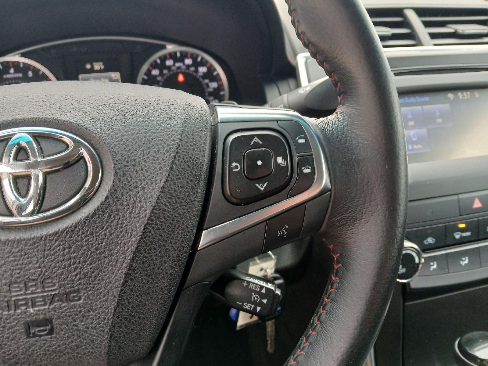 2017 Toyota CAMRY SE SEDAN