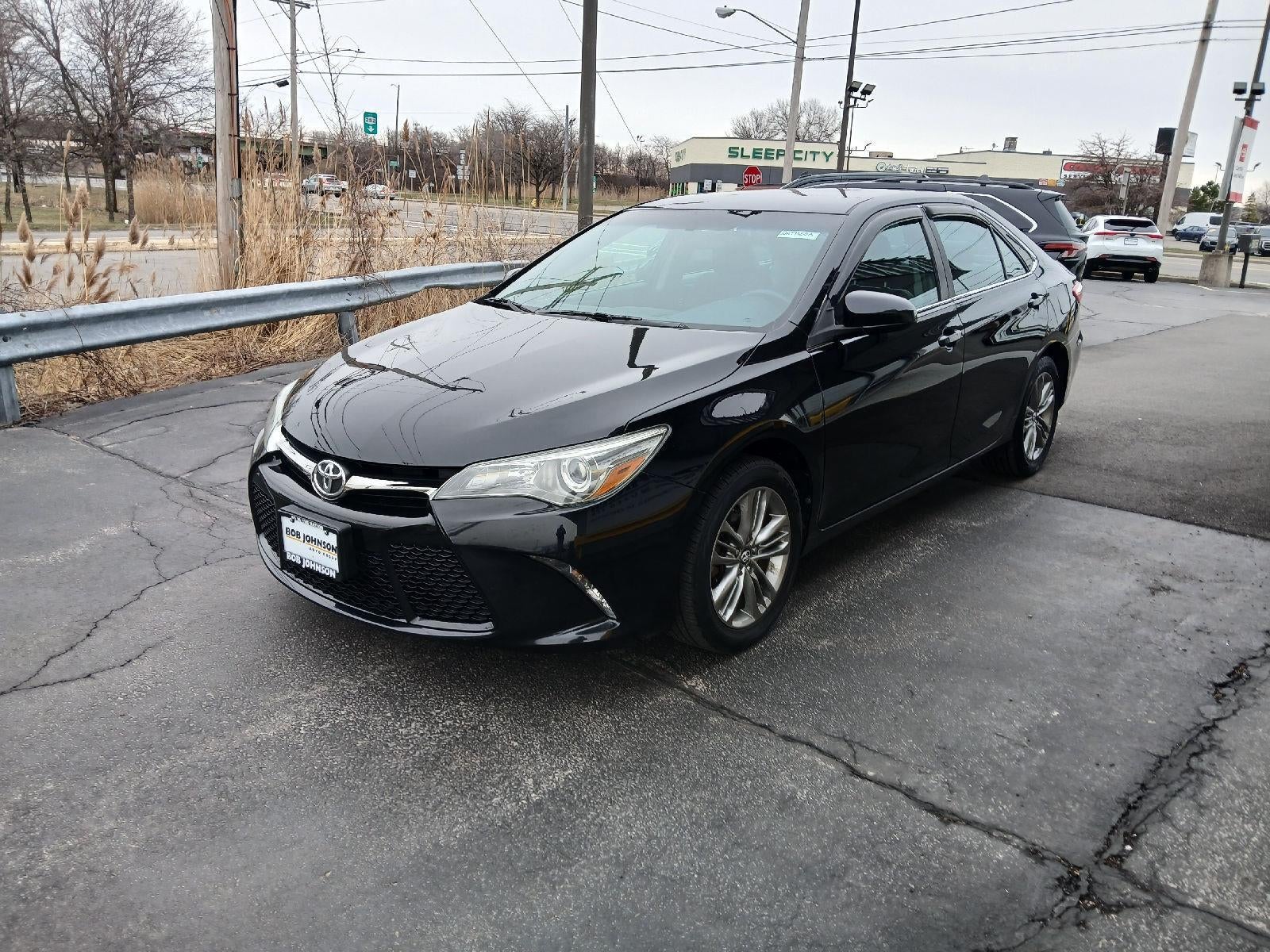 2017 Toyota CAMRY SE SEDAN