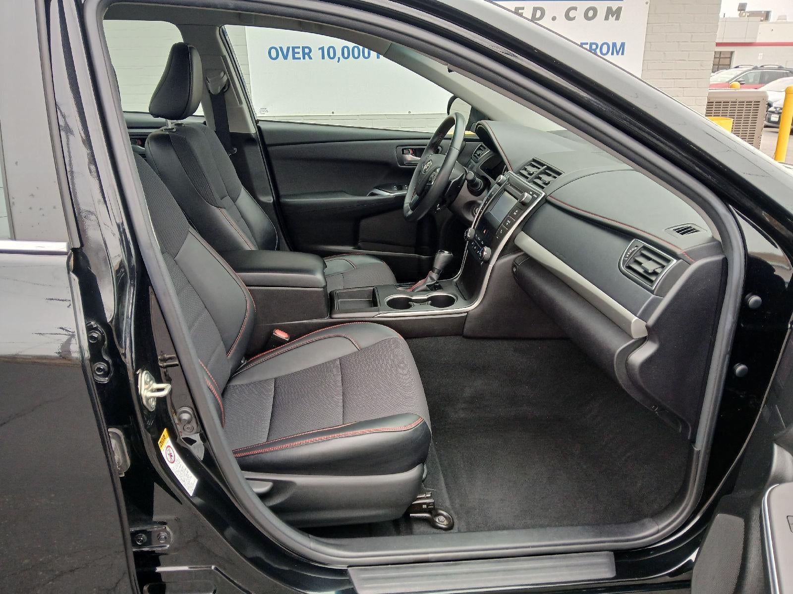 2017 Toyota CAMRY SE SEDAN