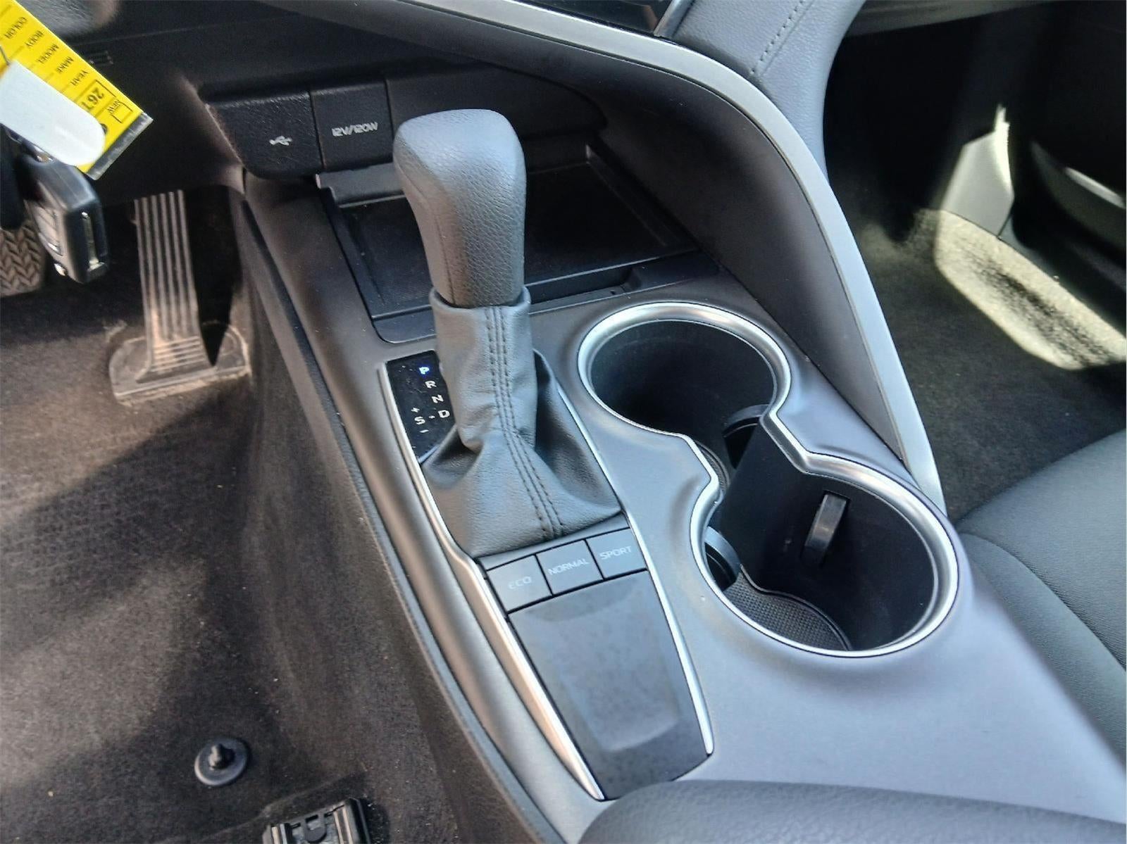 2022 Toyota Camry LE AUTO