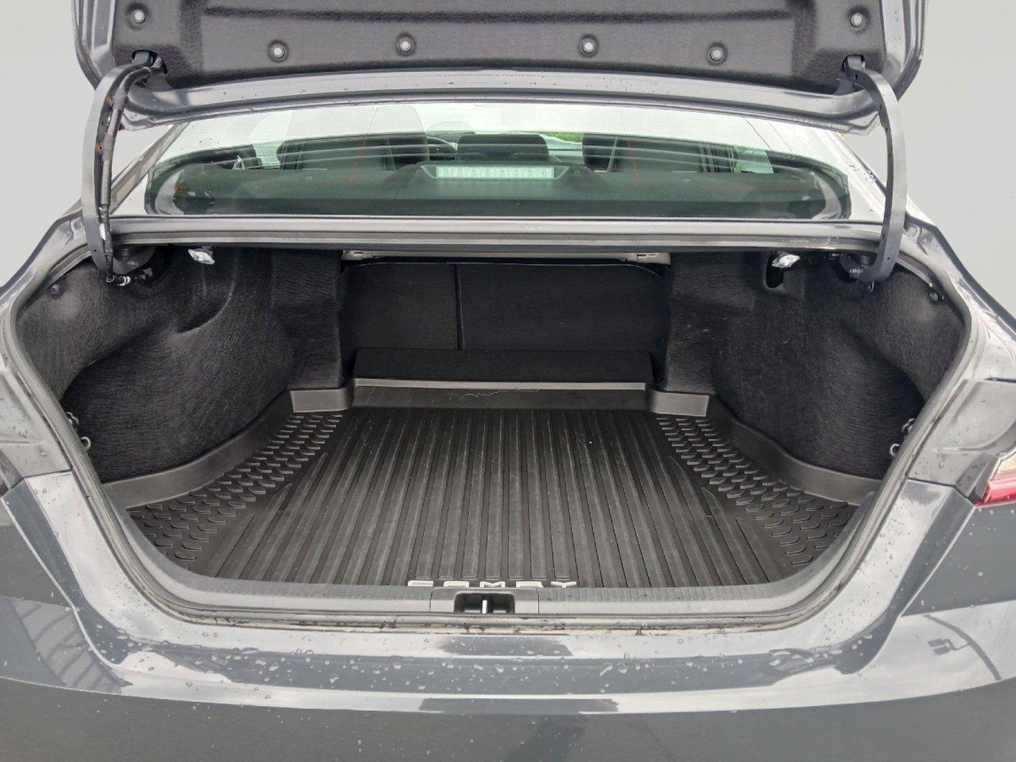 2025 Toyota Camry SE AWD