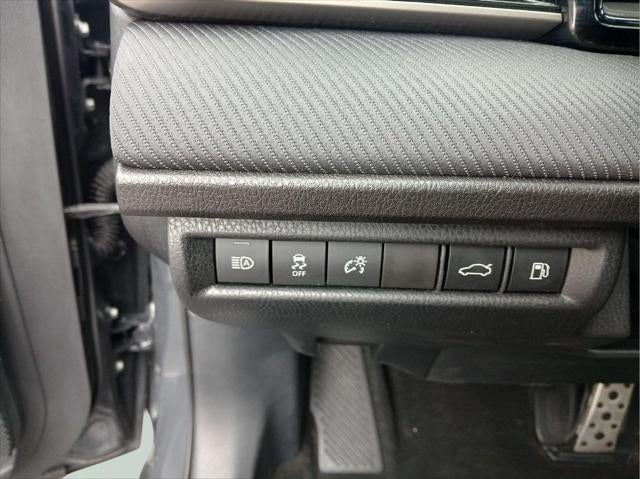 2025 Toyota Camry SE AWD