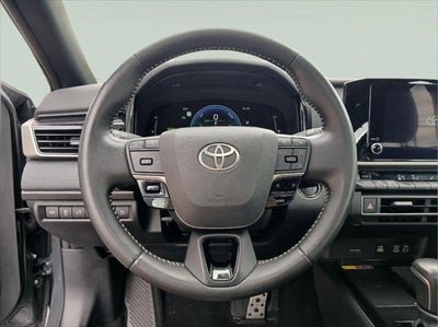 2025 Toyota Camry SE AWD