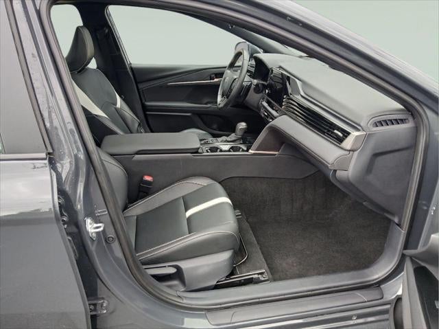 2025 Toyota Camry SE AWD