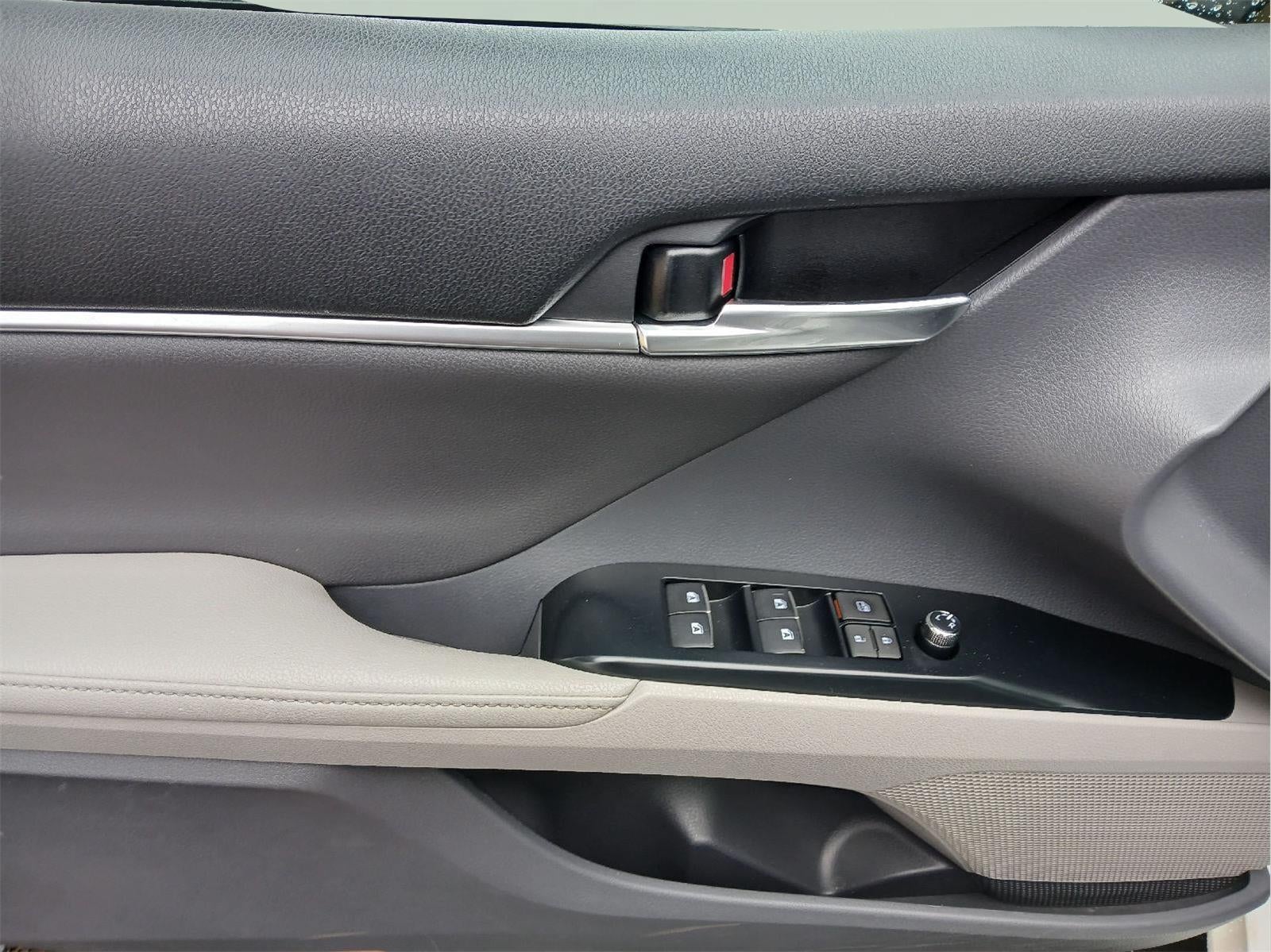 2020 Toyota CAMRY XLE