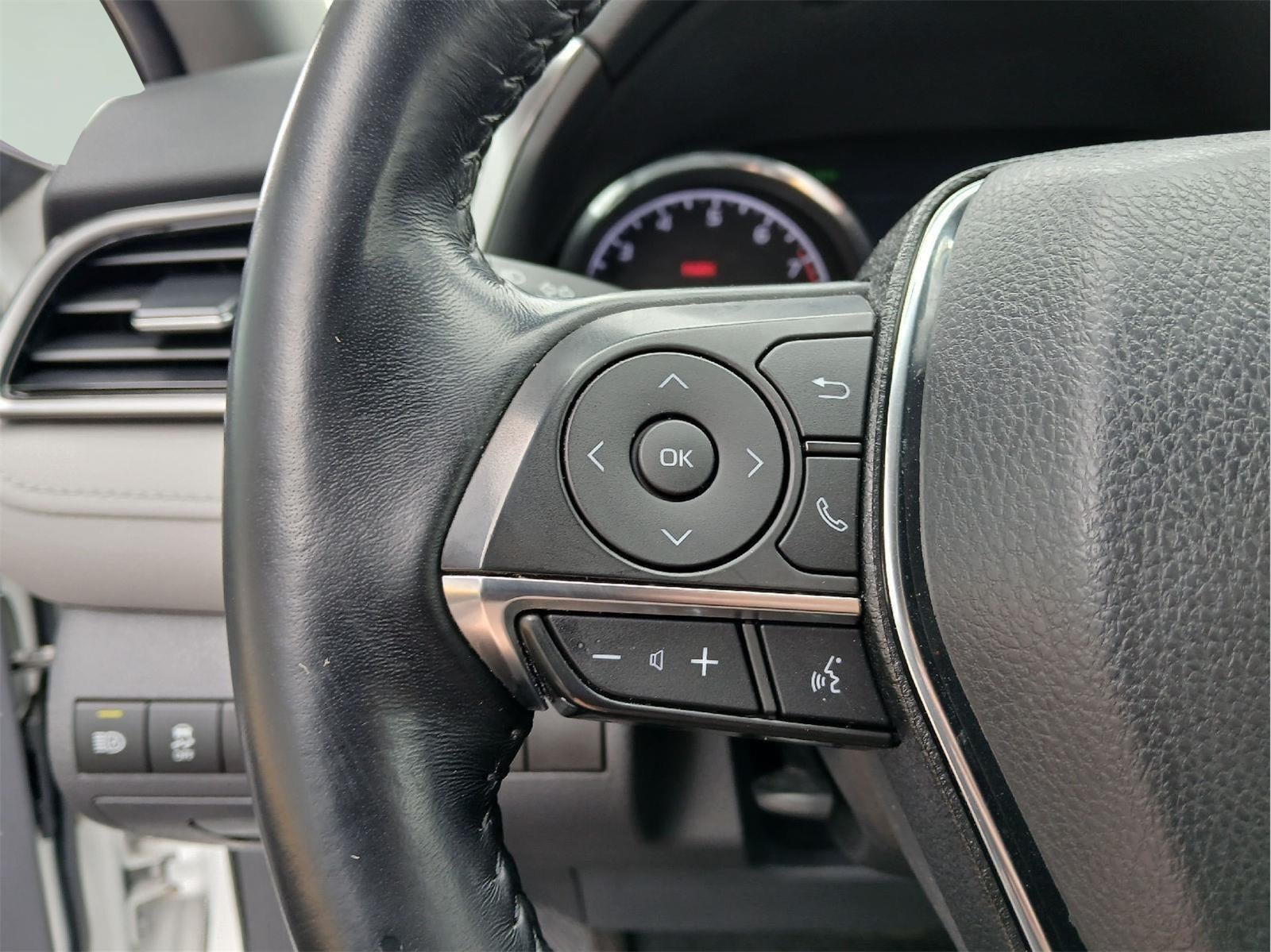 2020 Toyota CAMRY XLE