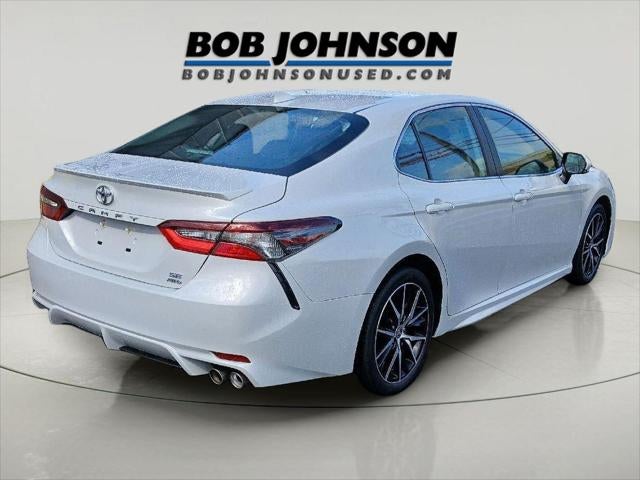 2024 Toyota Camry SE AUTO AWD