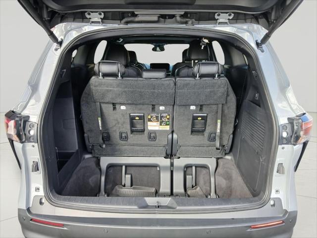 2025 Toyota SIENNA XLE AWD Woodland Edition