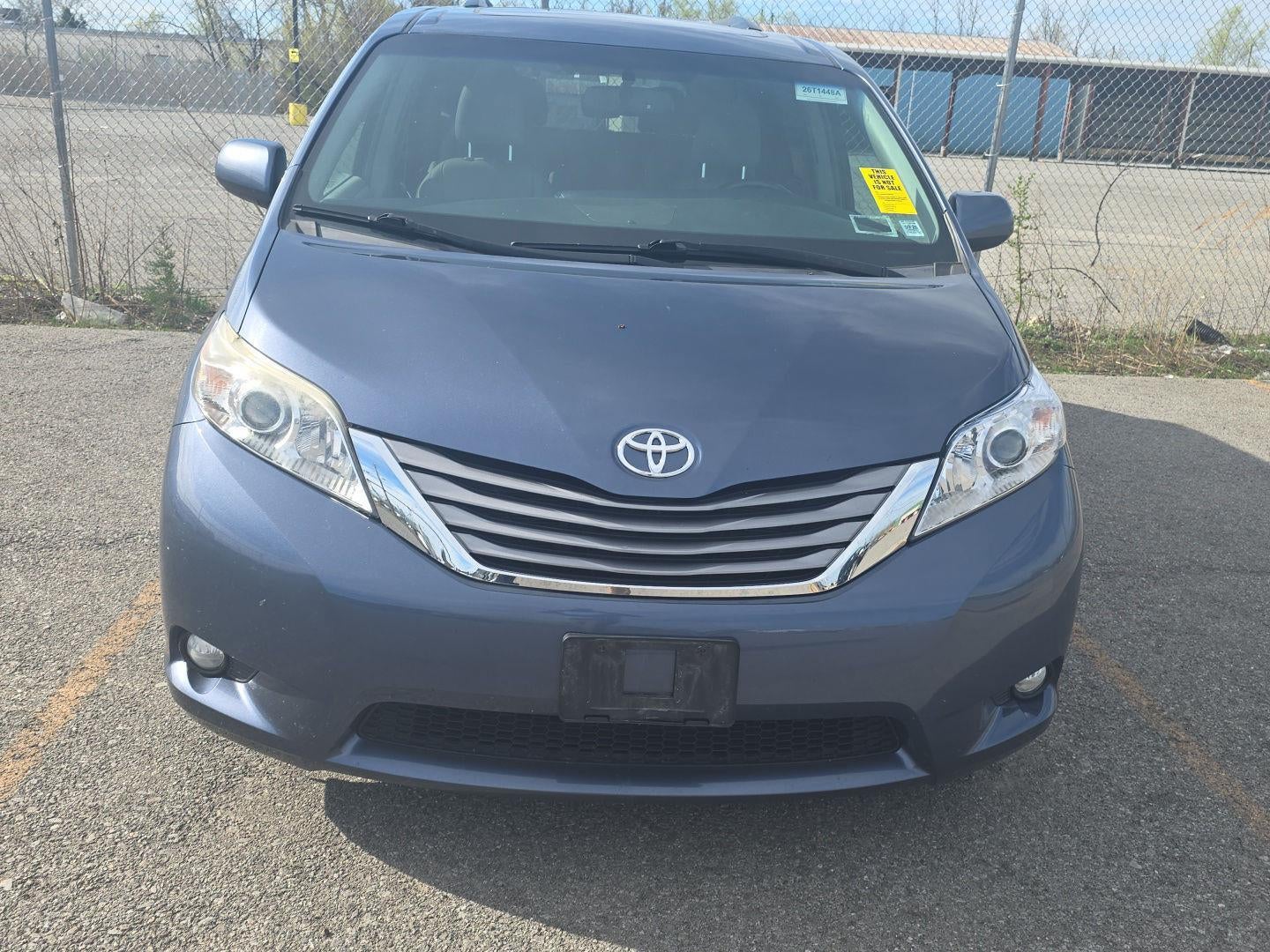 2016 Toyota SIENNA XLE 3.5L XLE 7-Passenger