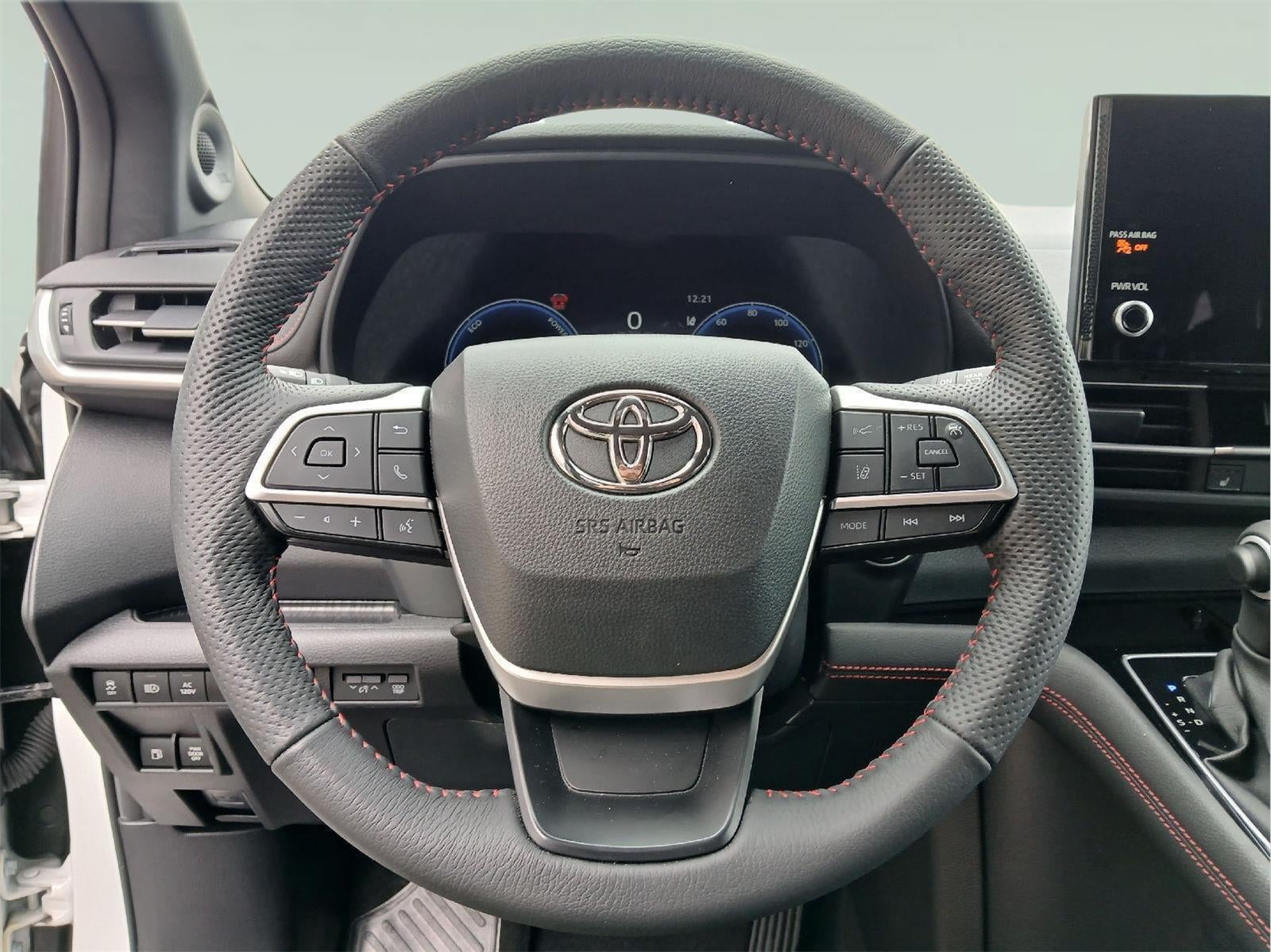 2025 Toyota SIENNA MINIVAN