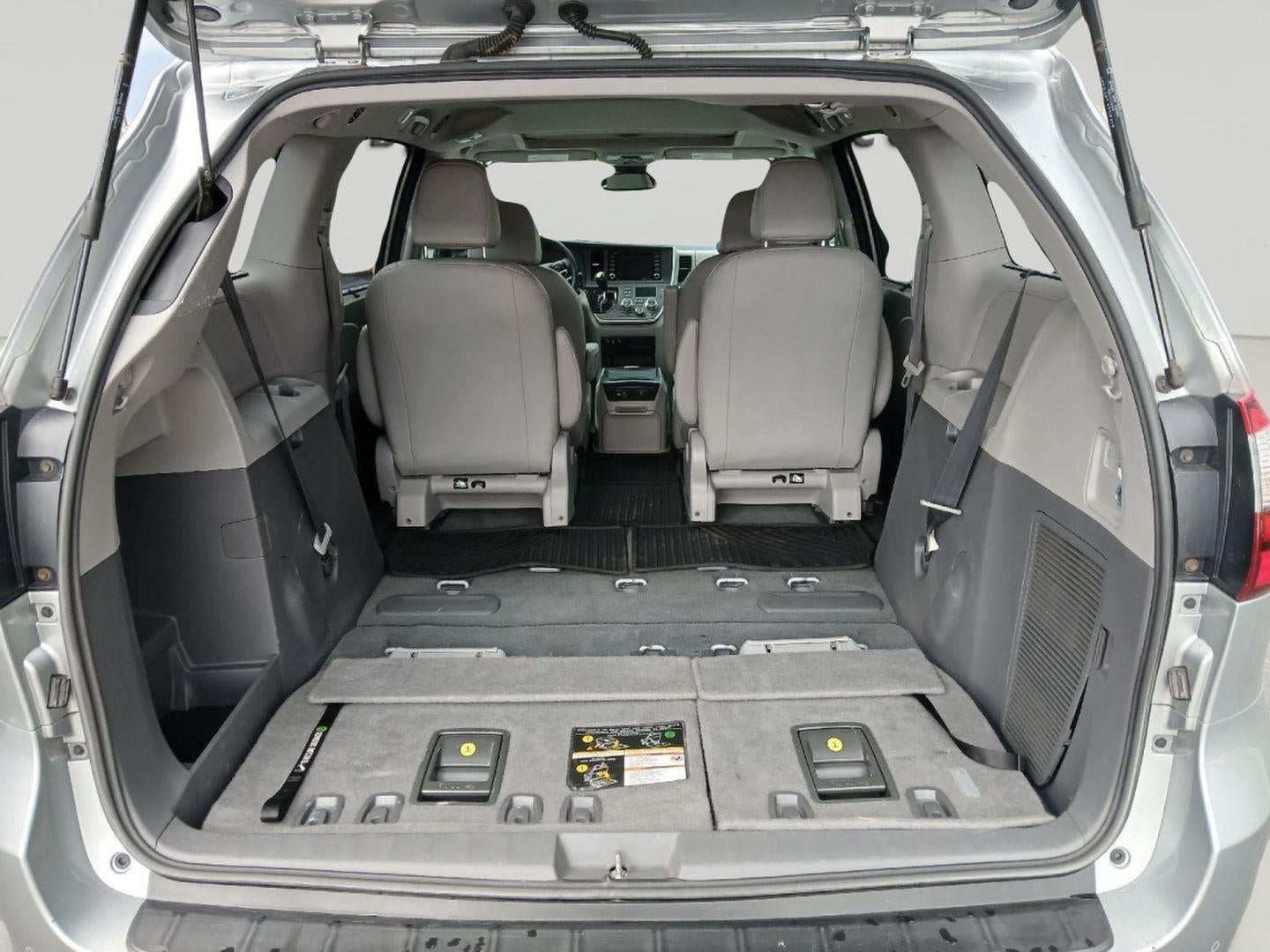 2020 Toyota Sienna XLE 7-Passenger