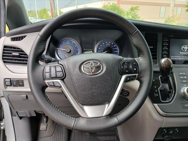 2020 Toyota Sienna XLE 7-Passenger