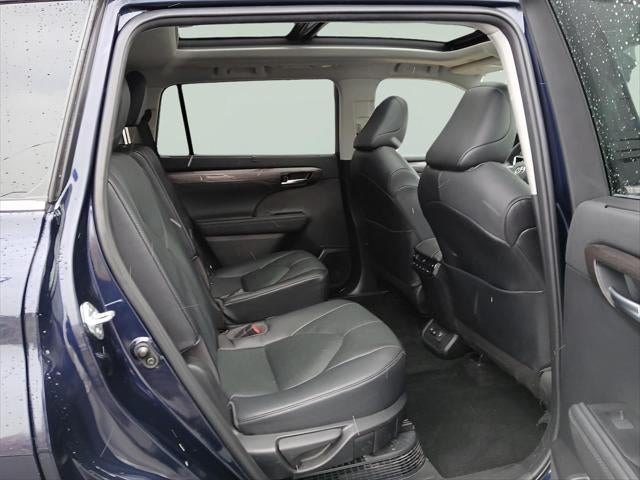 2023 Toyota HIGHLANDER HYBRD Platinum