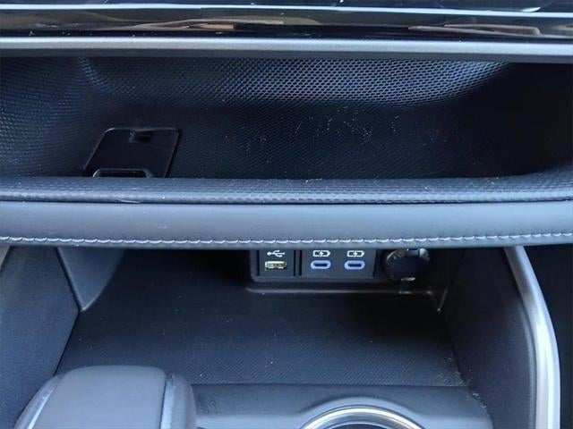 2022 Toyota HIGHLANDER HYBRD XLE