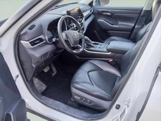 2021 Toyota HIGHLANDER XLE