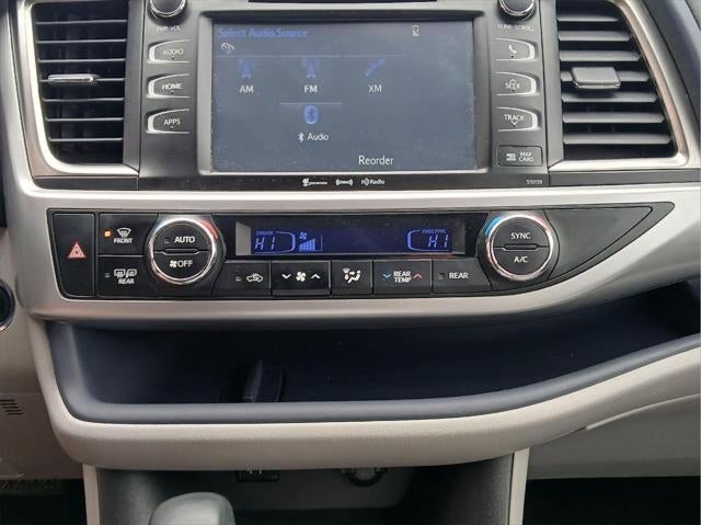 2016 Toyota HIGHLANDER XLE