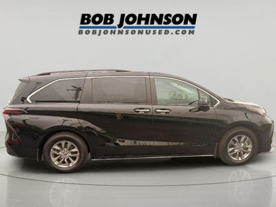 2023 Toyota Sienna XLE 7-Passenger