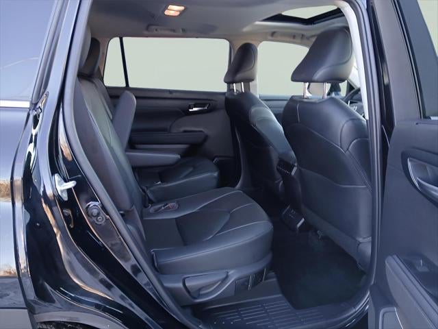 2023 Toyota HIGHLANDER SUV