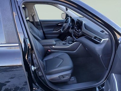 2023 Toyota HIGHLANDER SUV