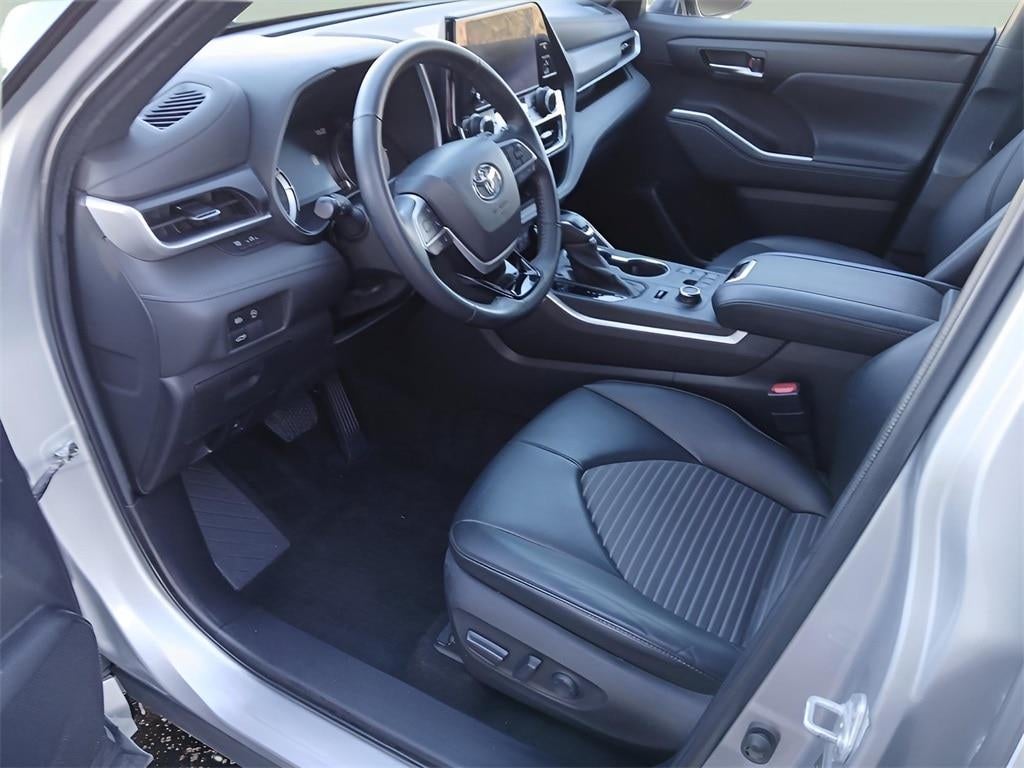 2023 Toyota HIGHLANDER XSE