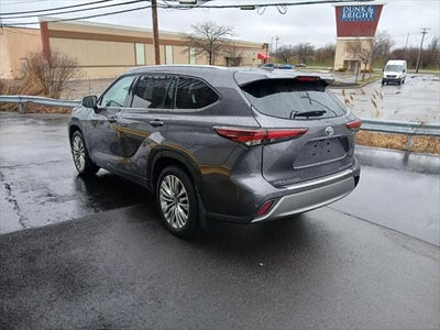 2024 Toyota HIGHLANDER Platinum
