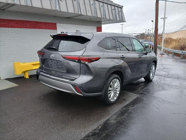 2024 Toyota HIGHLANDER Platinum
