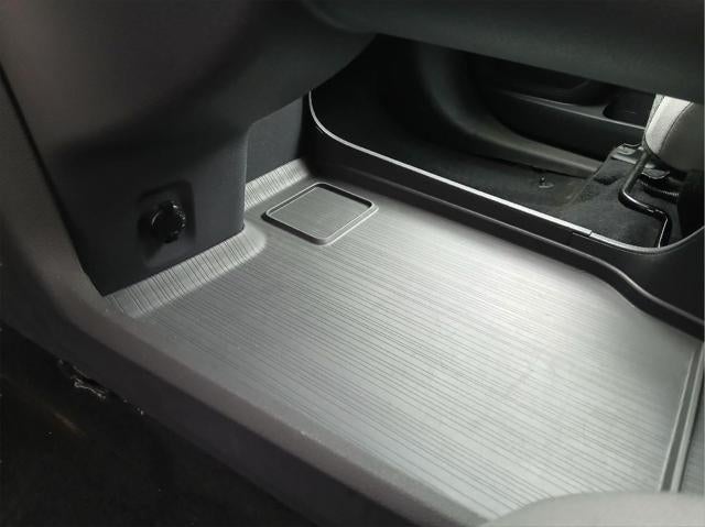 2021 Toyota SIENNA LE LE 8-Passenger