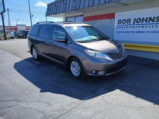 2017 Toyota Sienna XLE 8-Passenger