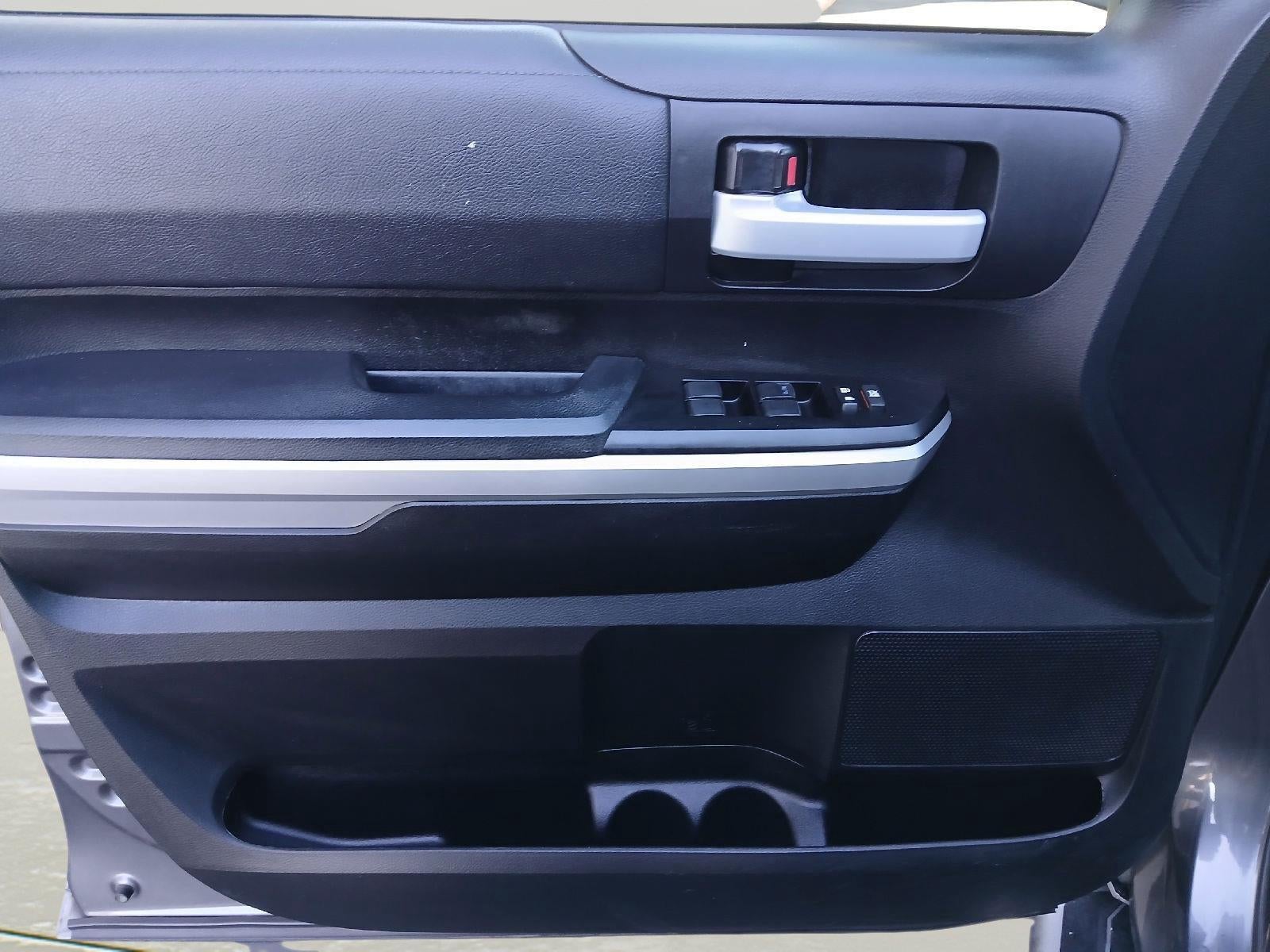 2017 Toyota Tundra SR5