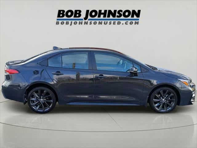 2025 Toyota COROLLA SE