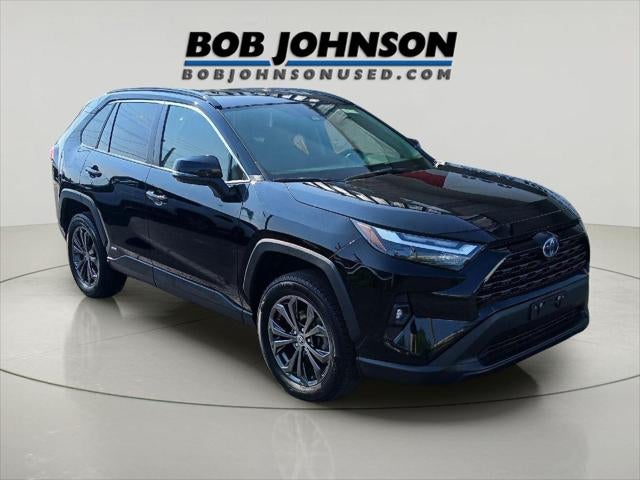 2022 Toyota RAV4 Hybrid XLE Premium