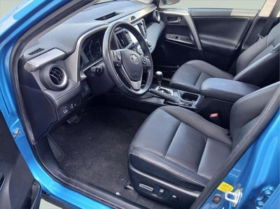 2016 Toyota RAV4 HYBRID SUV