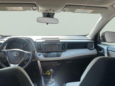 2017 Toyota RAV4 Hybrid XLE