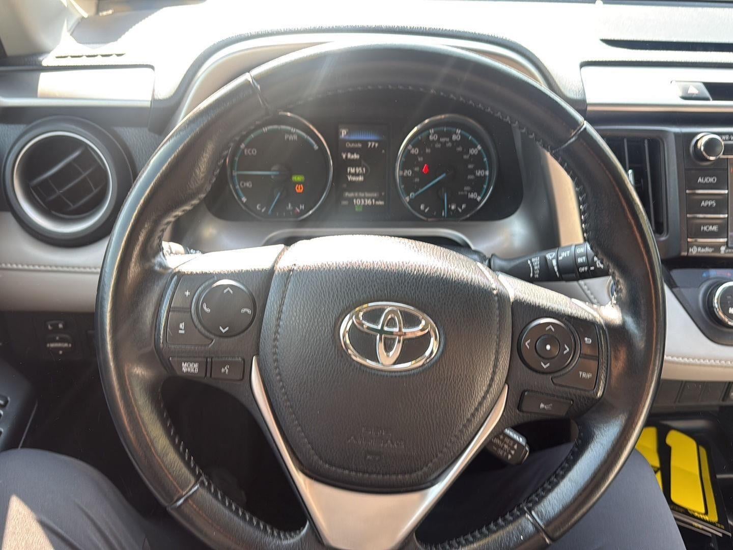 2017 Toyota RAV4 Hybrid XLE