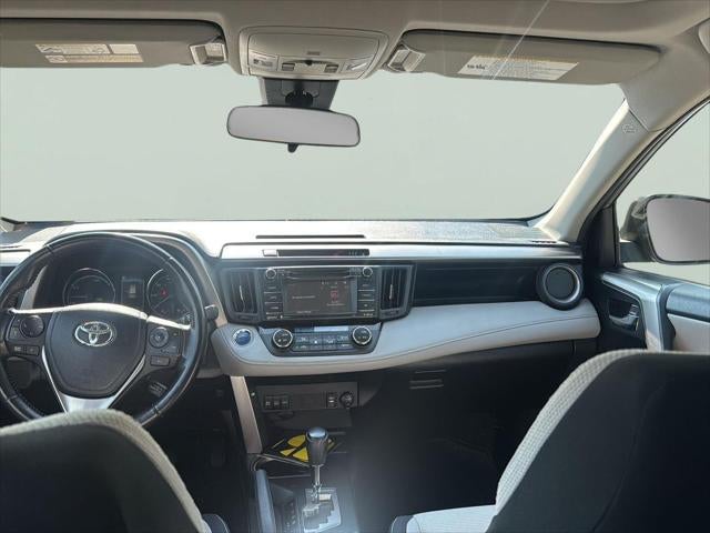 2017 Toyota RAV4 Hybrid XLE