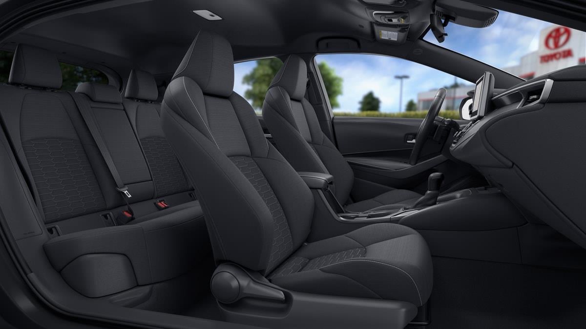 2026 Toyota COROLLA HATCHBACK SE CVT