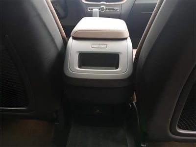 2025 Volvo XC60 Plus
