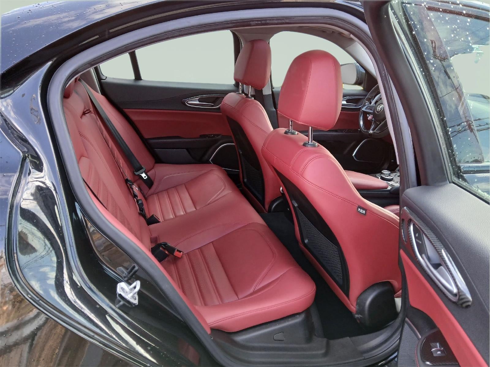 2018 Alfa Romeo GIULIA SEDAN