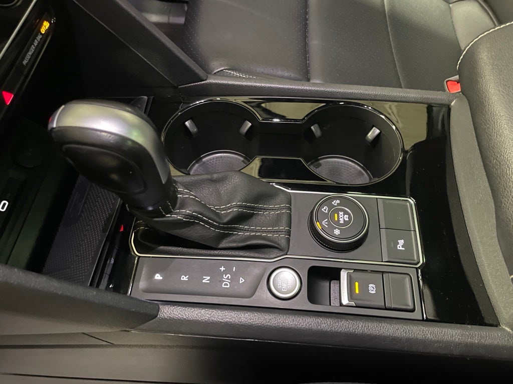 2022 Volkswagen Atlas Cross Sport 3.6L V6 SE w/Technology Certified