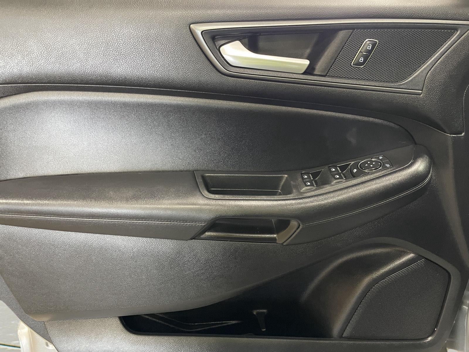 2021 Ford Edge SE